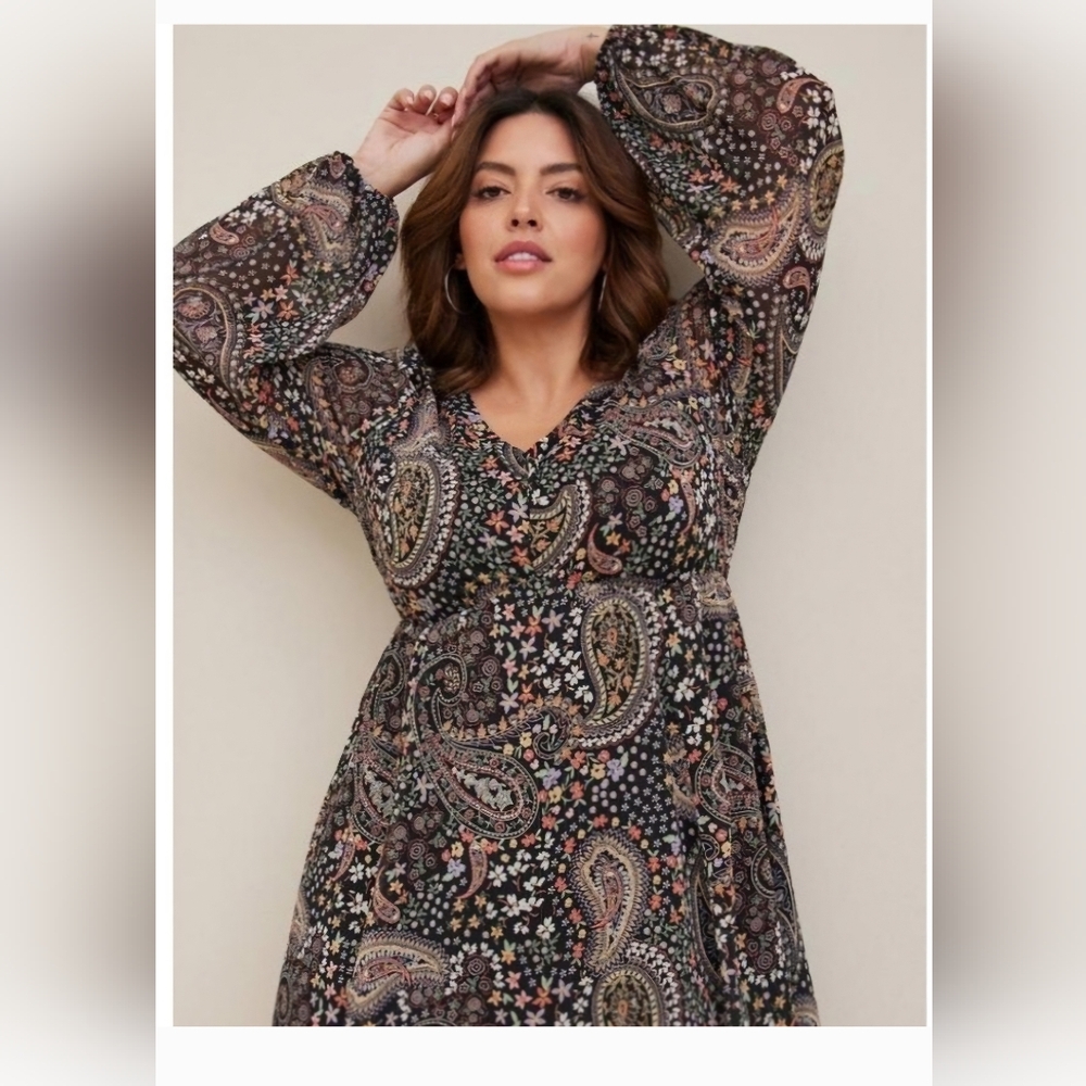 Torrid, Babydoll, Black Paisley Chiffon Dress, Size Torrid 0 (Size 10)